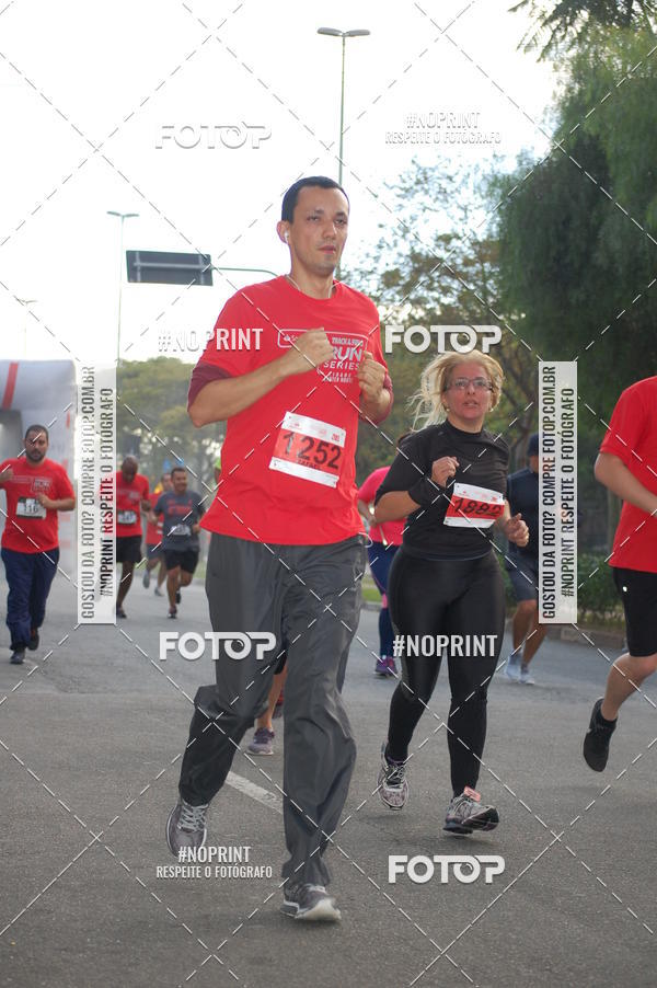 Buy your photos of the eventSantander Track&Field Run Series - Cidade Center Norte on Fotop