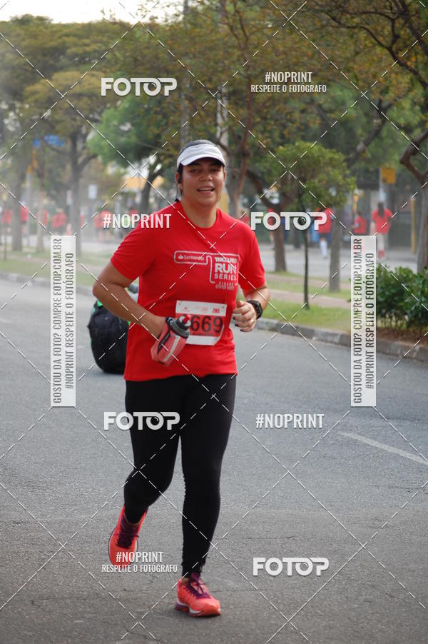 Compra tus fotos del eventoSantander Track&Field Run Series - Cidade Center Norte En Fotop