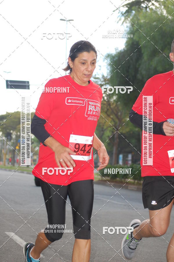 Compra tus fotos del eventoSantander Track&Field Run Series - Cidade Center Norte En Fotop