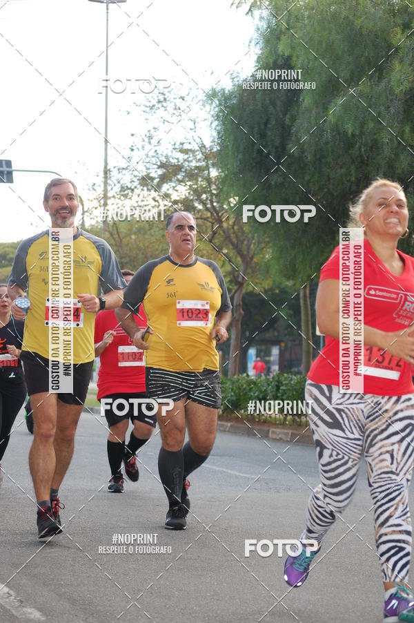Compra tus fotos del eventoSantander Track&Field Run Series - Cidade Center Norte En Fotop