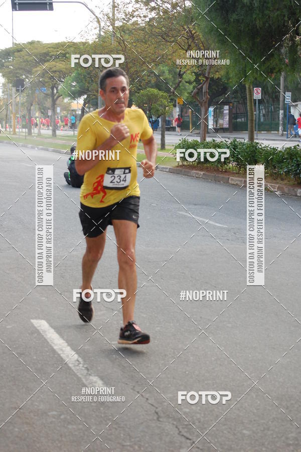 Compra tus fotos del eventoSantander Track&Field Run Series - Cidade Center Norte En Fotop