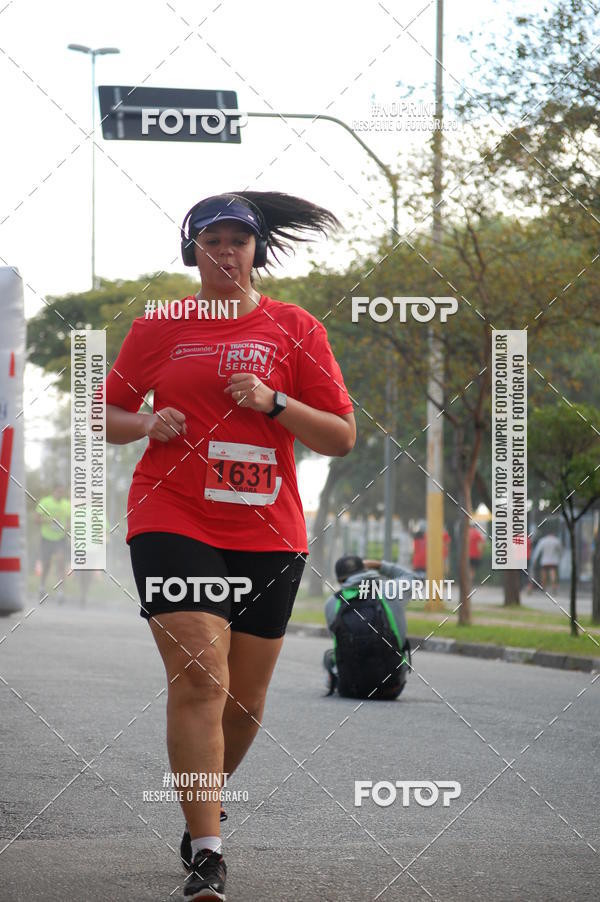 Compra tus fotos del eventoSantander Track&Field Run Series - Cidade Center Norte En Fotop