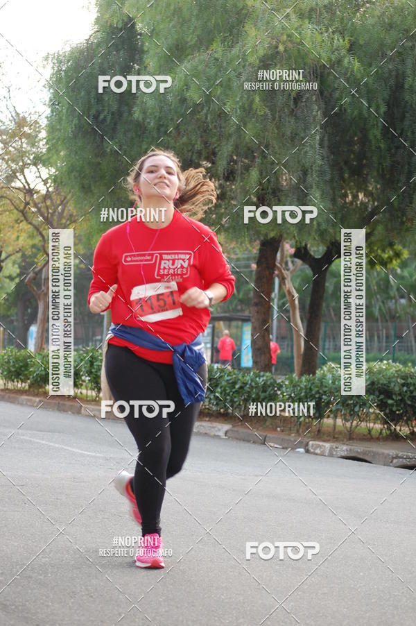 Buy your photos of the eventSantander Track&Field Run Series - Cidade Center Norte on Fotop