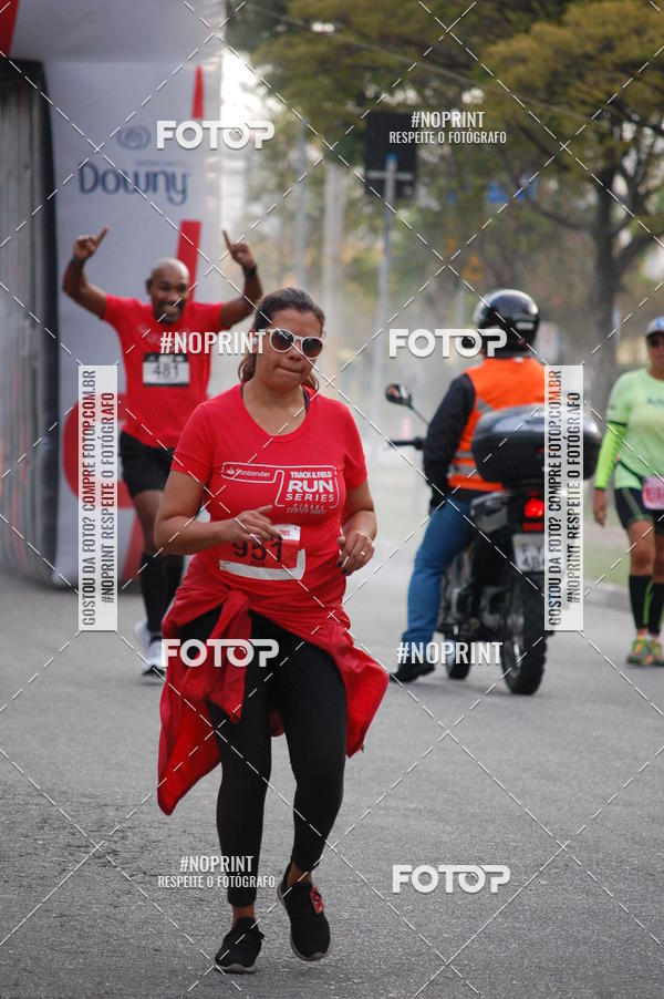 Buy your photos of the eventSantander Track&Field Run Series - Cidade Center Norte on Fotop