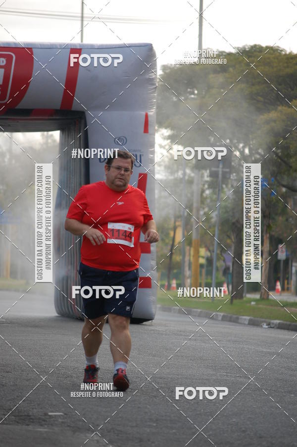 Compre as suas fotos do eventoSantander Track&Field Run Series - Cidade Center Norte no Fotop
