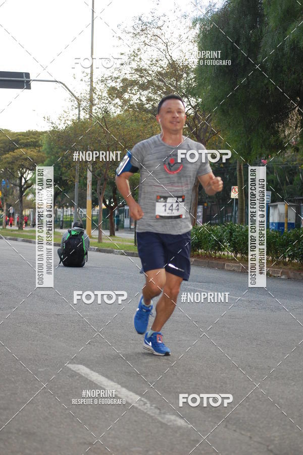 Buy your photos of the eventSantander Track&Field Run Series - Cidade Center Norte on Fotop