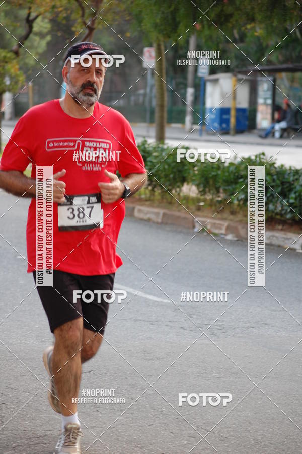Buy your photos of the eventSantander Track&Field Run Series - Cidade Center Norte on Fotop