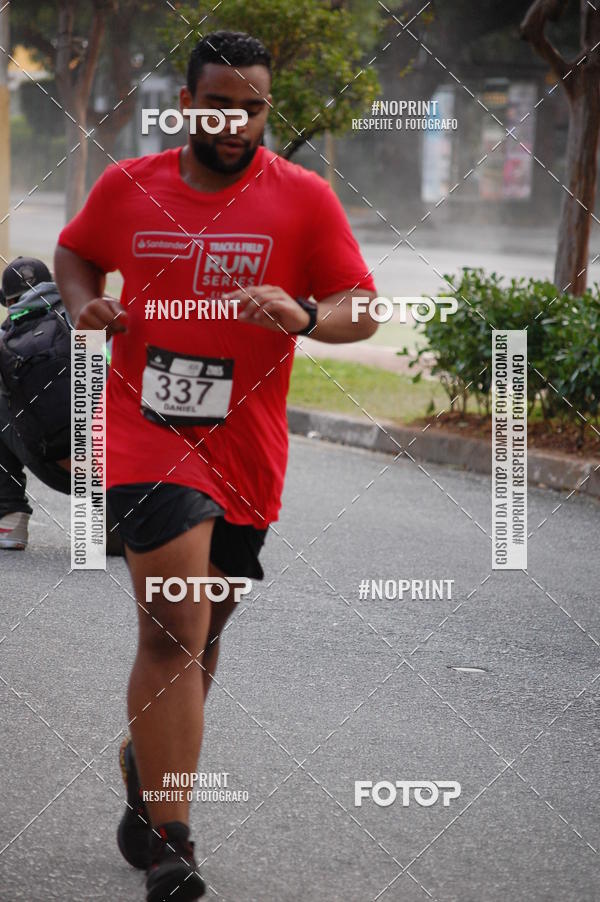Acquista le foto dell'eventoSantander Track&Field Run Series - Cidade Center Norte in Fotop