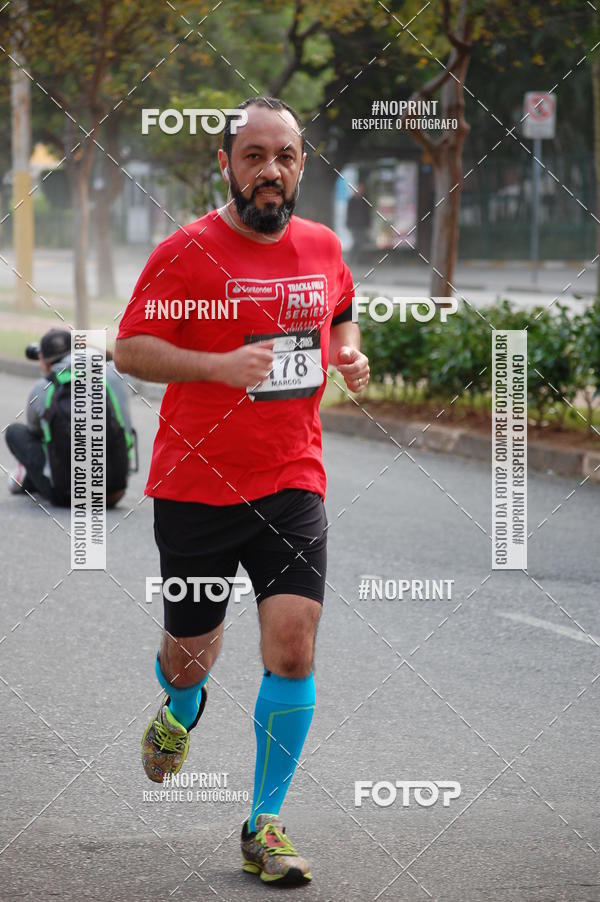 Acquista le foto dell'eventoSantander Track&Field Run Series - Cidade Center Norte in Fotop
