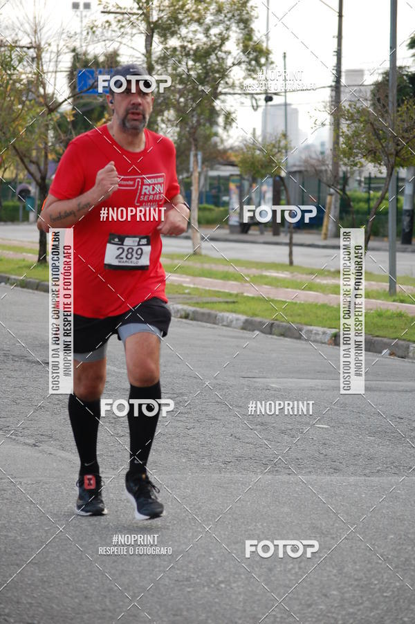 Acquista le foto dell'eventoSantander Track&Field Run Series - Cidade Center Norte in Fotop