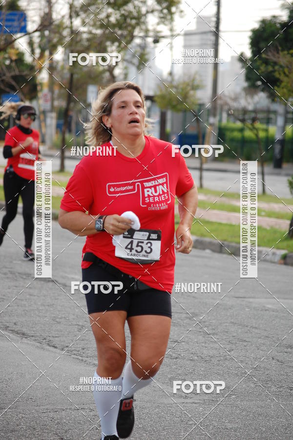 Compre suas fotos do eventoSantander Track&Field Run Series - Cidade Center Norte no Fotop