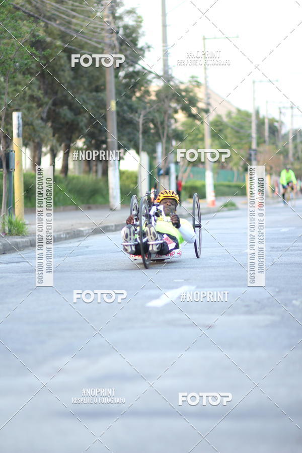 Buy your photos of the eventSantander Track&Field Run Series - Cidade Center Norte on Fotop