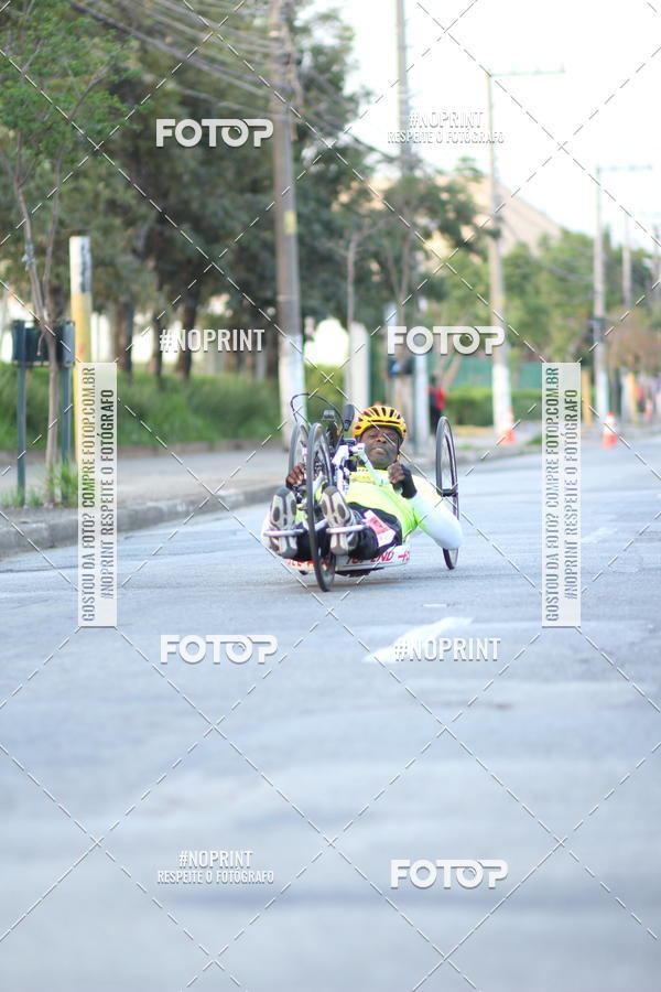 Buy your photos of the eventSantander Track&Field Run Series - Cidade Center Norte on Fotop
