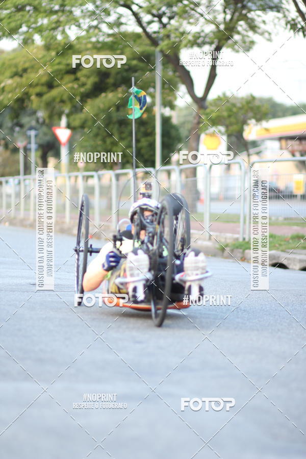 Buy your photos of the eventSantander Track&Field Run Series - Cidade Center Norte on Fotop