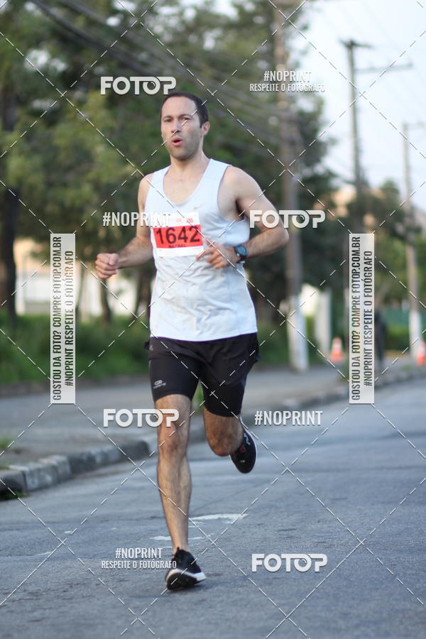 Buy your photos of the eventSantander Track&Field Run Series - Cidade Center Norte on Fotop