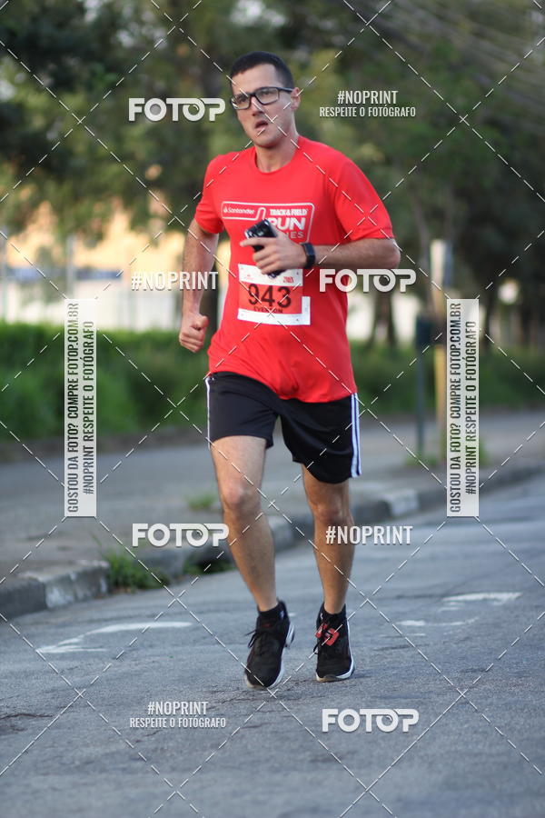 Buy your photos of the eventSantander Track&Field Run Series - Cidade Center Norte on Fotop