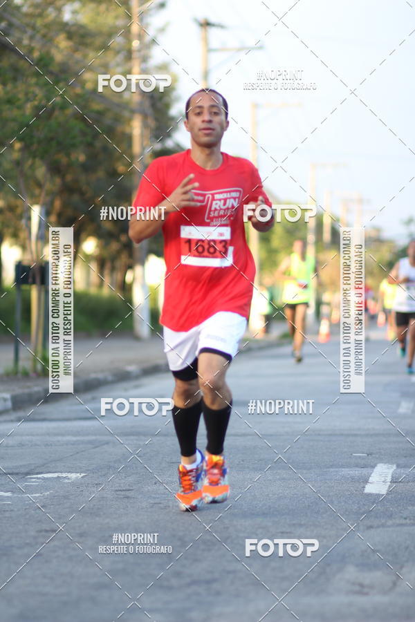 Buy your photos of the eventSantander Track&Field Run Series - Cidade Center Norte on Fotop