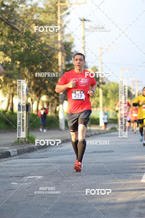 Buy your photos of the eventSantander Track&Field Run Series - Cidade Center Norte on Fotop