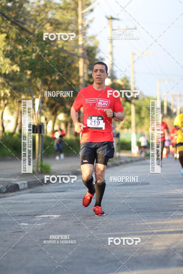 Buy your photos of the eventSantander Track&Field Run Series - Cidade Center Norte on Fotop