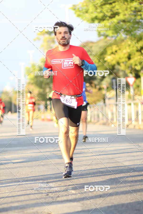 Buy your photos of the eventSantander Track&Field Run Series - Cidade Center Norte on Fotop