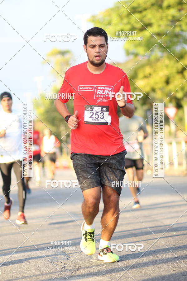 Buy your photos of the eventSantander Track&Field Run Series - Cidade Center Norte on Fotop