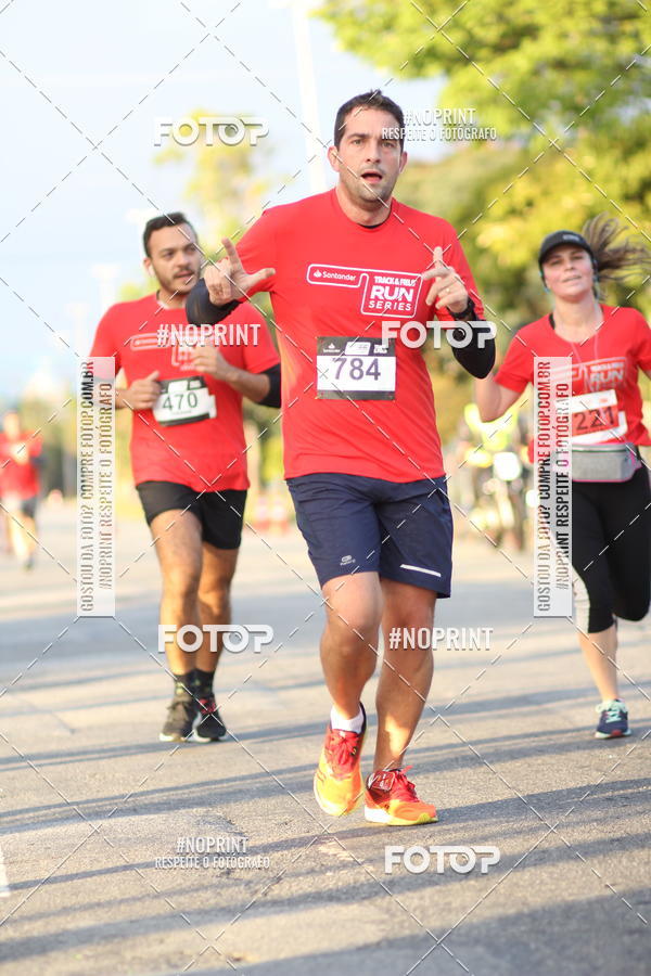 Buy your photos of the eventSantander Track&Field Run Series - Cidade Center Norte on Fotop