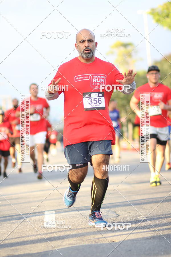 Buy your photos of the eventSantander Track&Field Run Series - Cidade Center Norte on Fotop