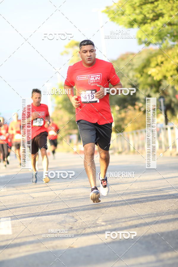 Buy your photos of the eventSantander Track&Field Run Series - Cidade Center Norte on Fotop