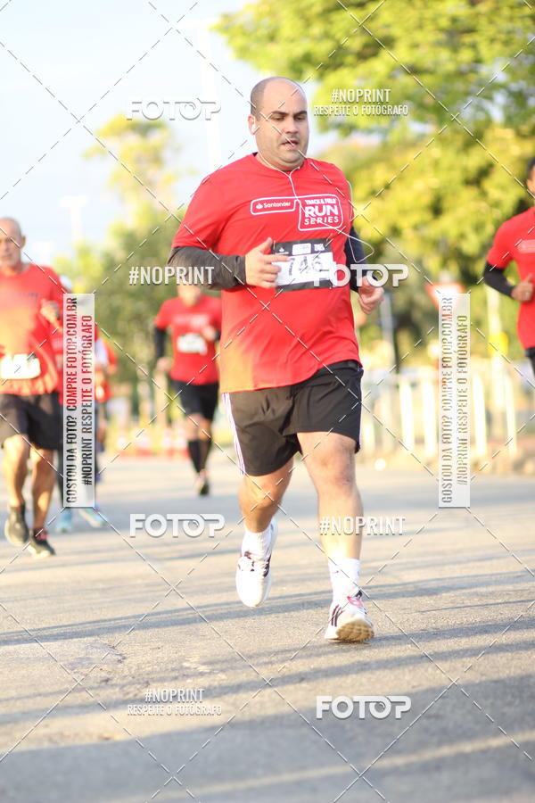 Buy your photos of the eventSantander Track&Field Run Series - Cidade Center Norte on Fotop