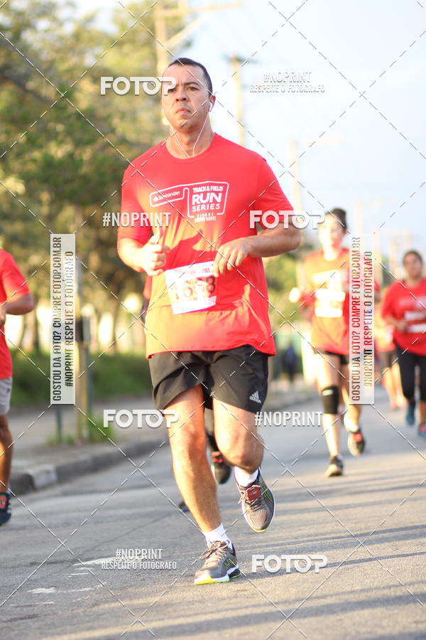 Buy your photos of the eventSantander Track&Field Run Series - Cidade Center Norte on Fotop