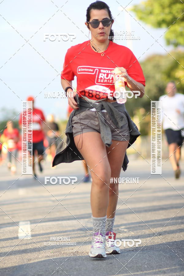 Achetez vos photos de l'vnementSantander Track&Field Run Series - Cidade Center Norte sur Fotop