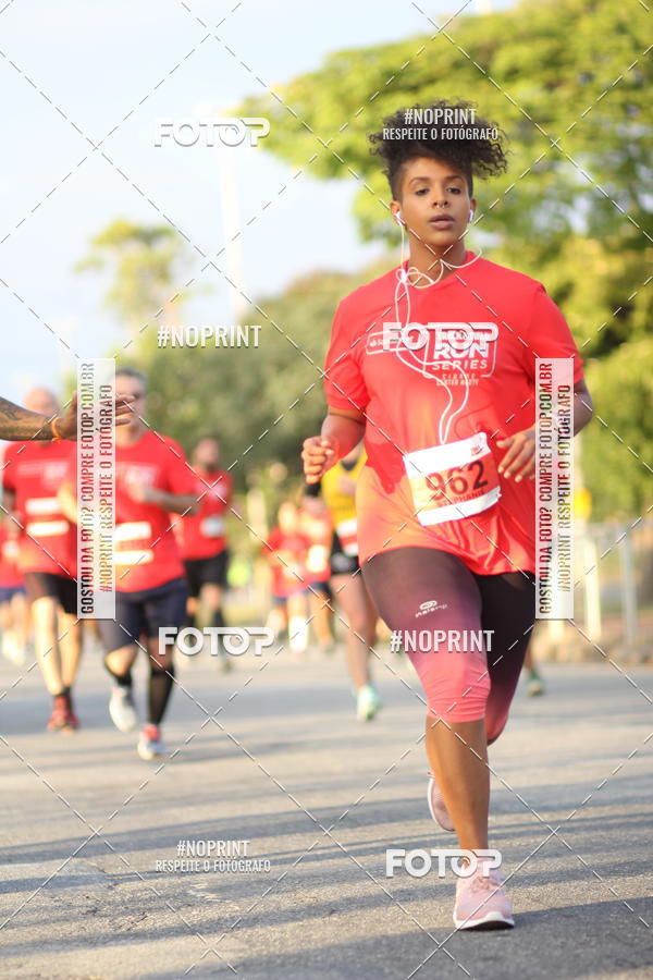 Buy your photos of the eventSantander Track&Field Run Series - Cidade Center Norte on Fotop