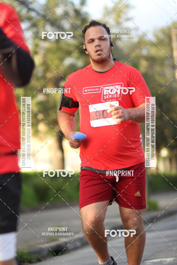 Compre suas fotos do eventoSantander Track&Field Run Series - Cidade Center Norte no Fotop
