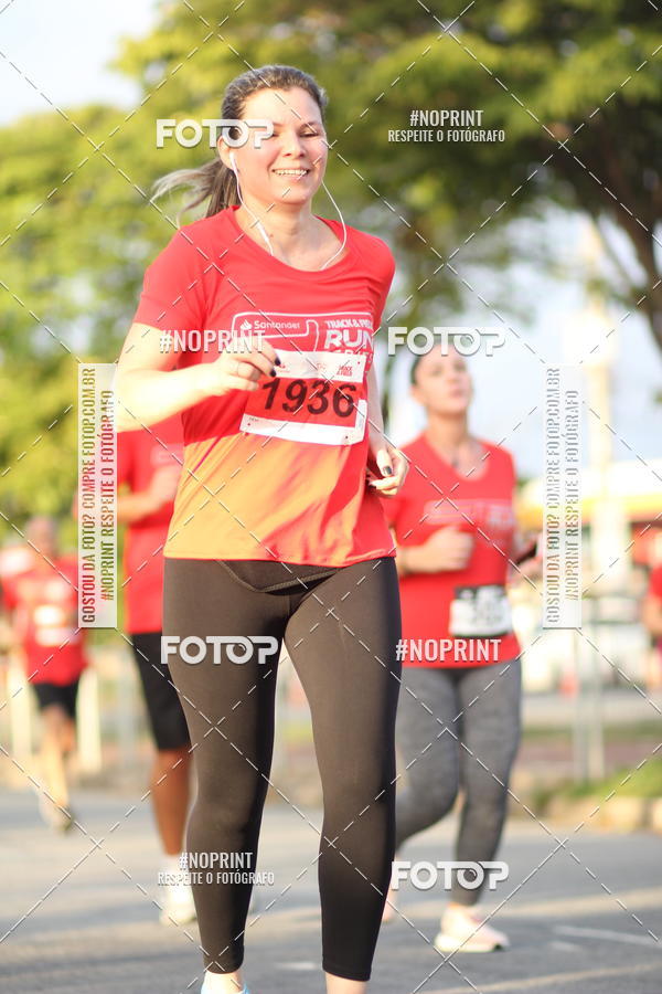 Compra tus fotos del eventoSantander Track&Field Run Series - Cidade Center Norte En Fotop