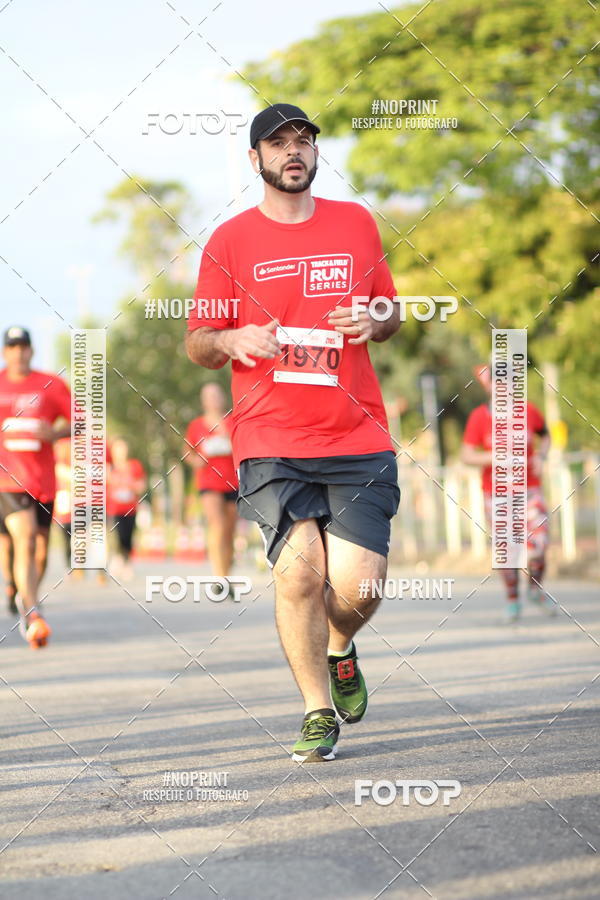 Compra tus fotos del eventoSantander Track&Field Run Series - Cidade Center Norte En Fotop
