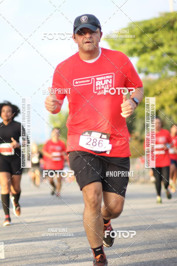 Compra tus fotos del eventoSantander Track&Field Run Series - Cidade Center Norte En Fotop