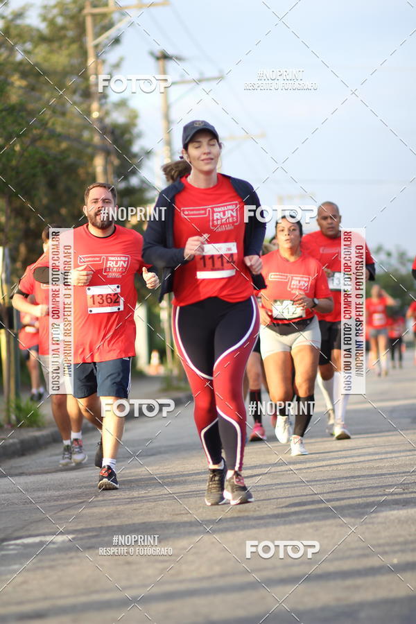 Buy your photos of the eventSantander Track&Field Run Series - Cidade Center Norte on Fotop