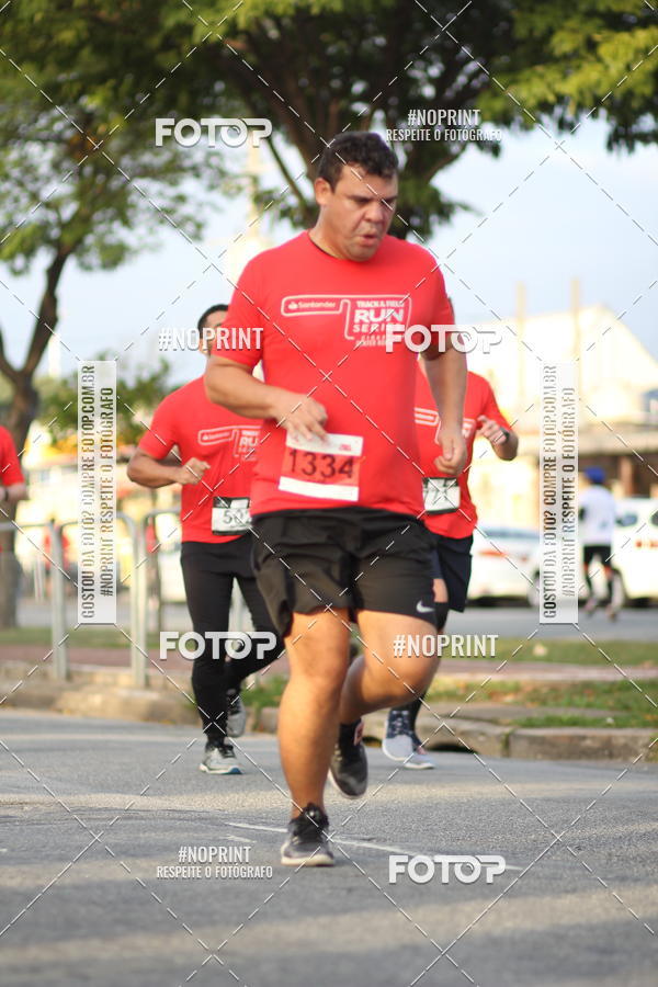 Compre as suas fotos do eventoSantander Track&Field Run Series - Cidade Center Norte no Fotop