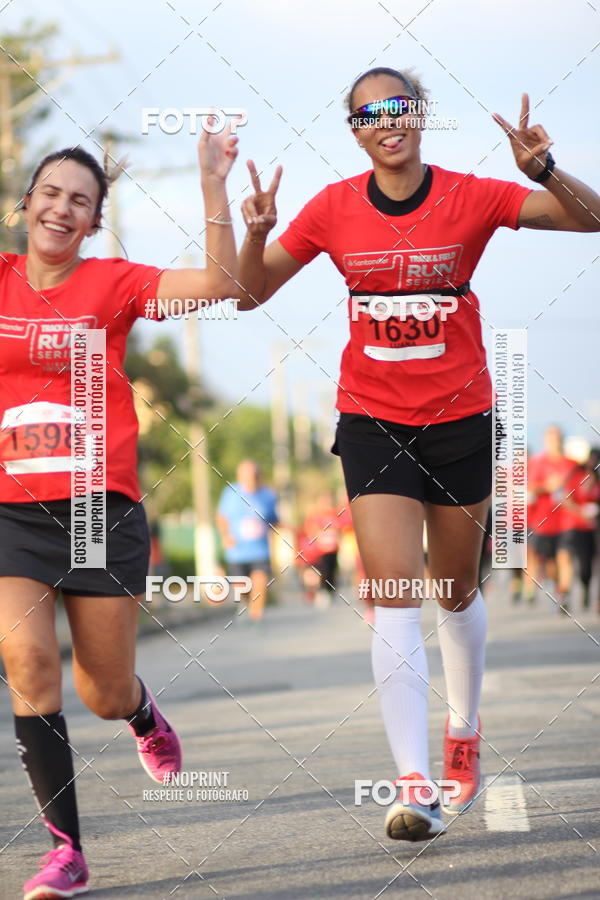 Compre as suas fotos do eventoSantander Track&Field Run Series - Cidade Center Norte no Fotop