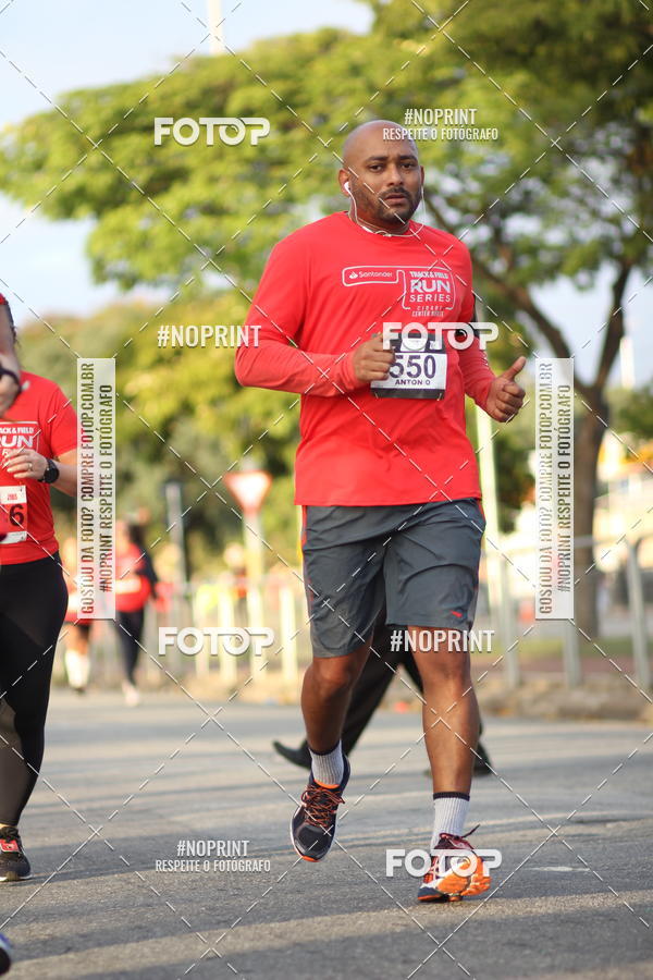 Compre as suas fotos do eventoSantander Track&Field Run Series - Cidade Center Norte no Fotop