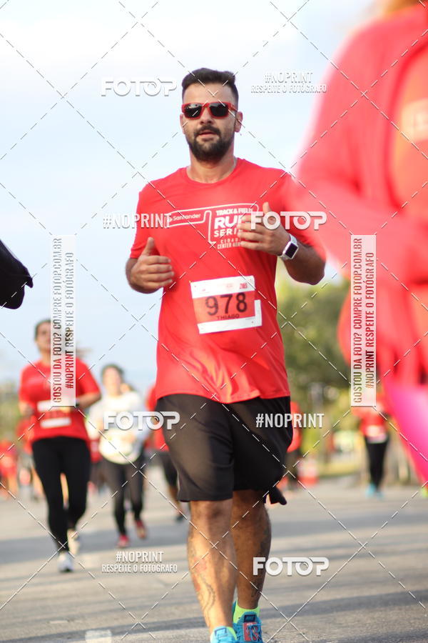 Compre as suas fotos do eventoSantander Track&Field Run Series - Cidade Center Norte no Fotop