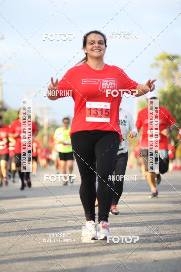 Compre as suas fotos do eventoSantander Track&Field Run Series - Cidade Center Norte no Fotop