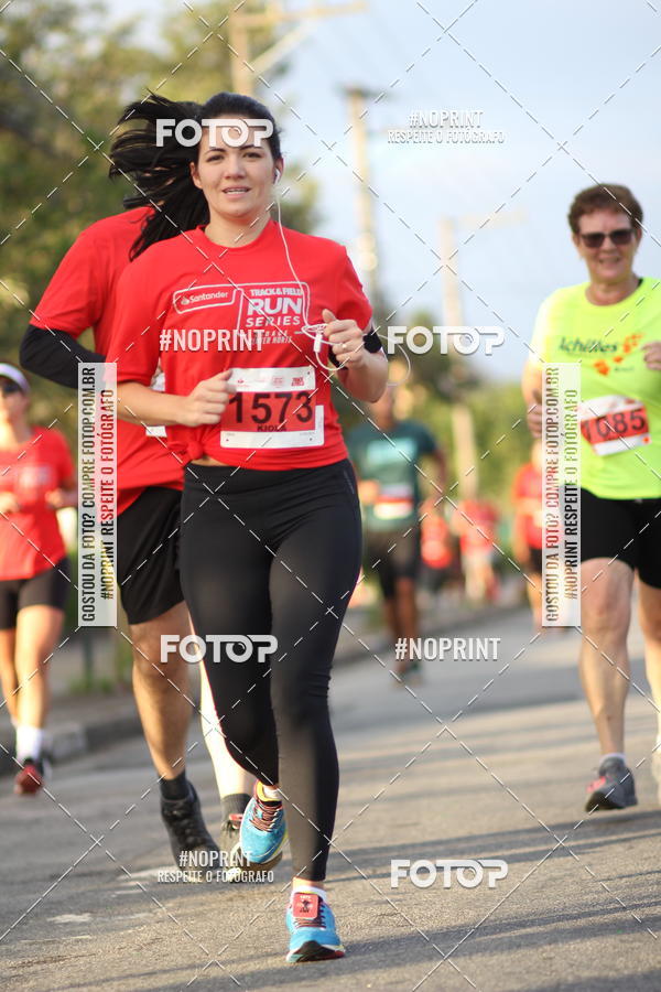Compre as suas fotos do eventoSantander Track&Field Run Series - Cidade Center Norte no Fotop