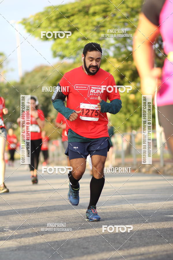 Compre as suas fotos do eventoSantander Track&Field Run Series - Cidade Center Norte no Fotop