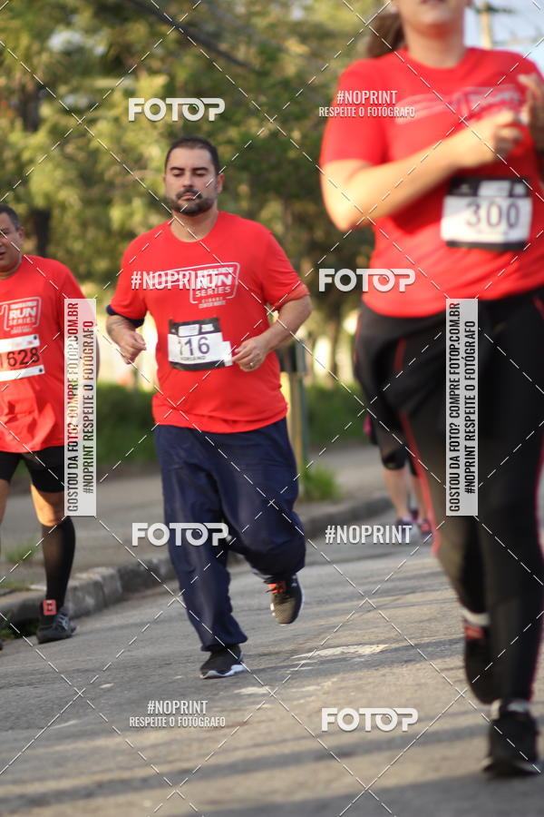 Buy your photos of the eventSantander Track&Field Run Series - Cidade Center Norte on Fotop