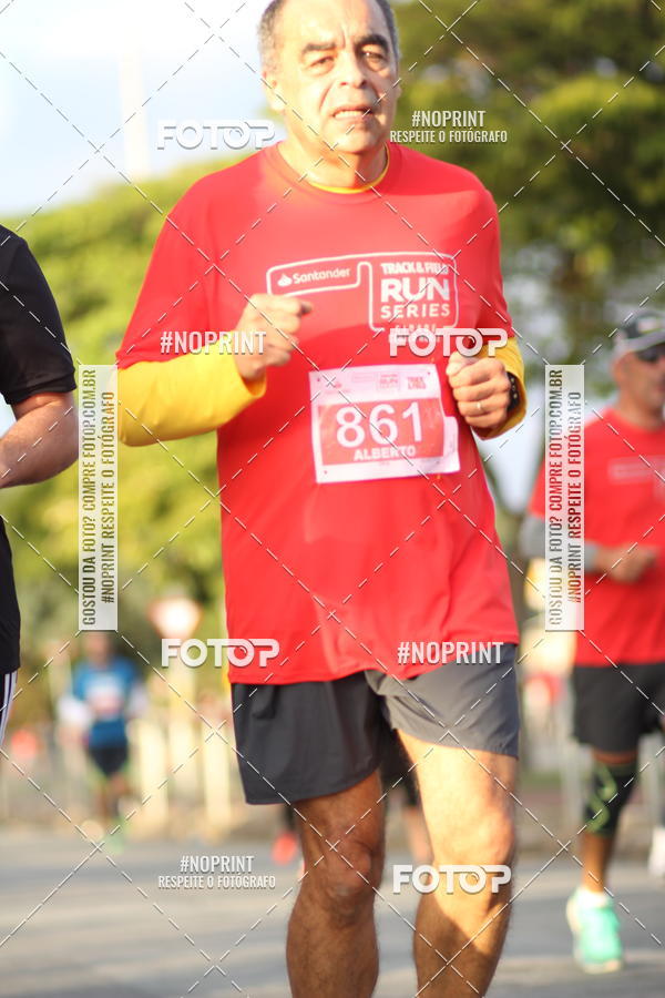 Buy your photos of the eventSantander Track&Field Run Series - Cidade Center Norte on Fotop