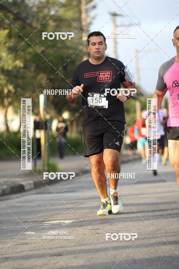 Buy your photos of the eventSantander Track&Field Run Series - Cidade Center Norte on Fotop