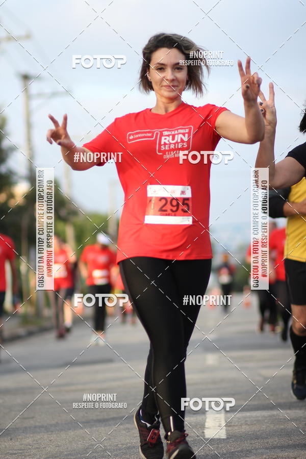 Compre suas fotos do eventoSantander Track&Field Run Series - Cidade Center Norte no Fotop