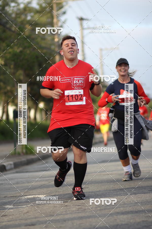 Compre suas fotos do eventoSantander Track&Field Run Series - Cidade Center Norte no Fotop