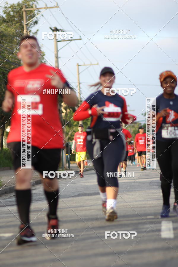 Compre suas fotos do eventoSantander Track&Field Run Series - Cidade Center Norte no Fotop